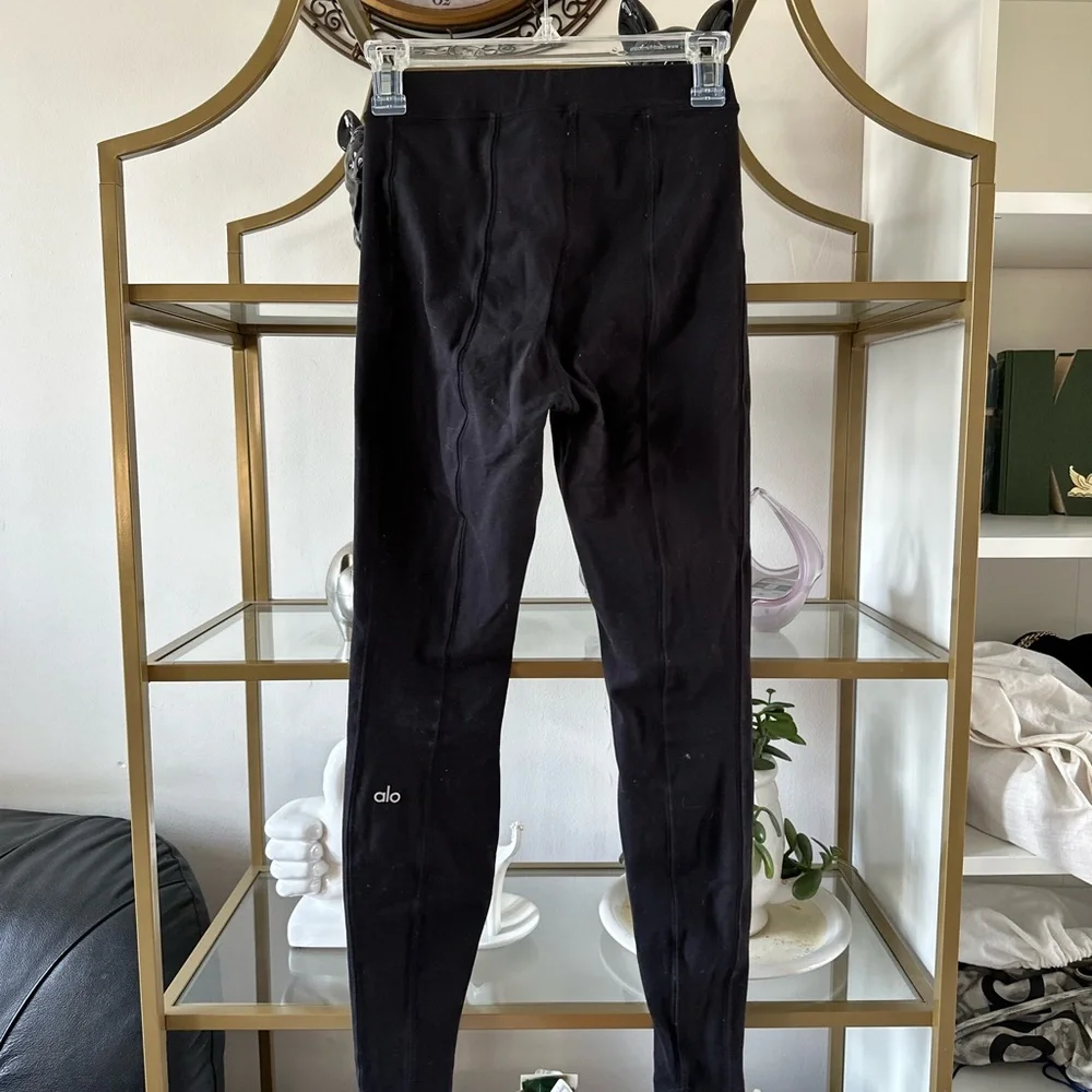 ALO Black Leggings